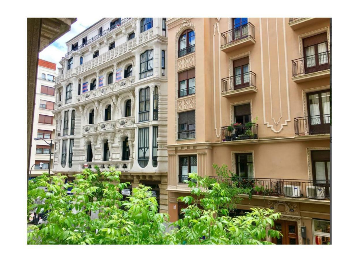 Great Location & 130M2! Guggenheim & Parking Apartment Bilbao Exterior photo
